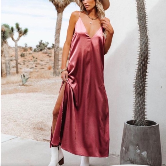 Blue silky dress - Picture 4 of 6